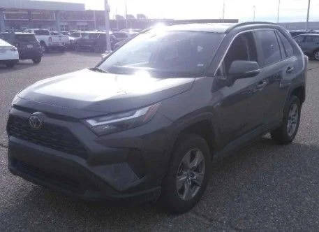 2023 Toyota RAV4 XLE FWD photo