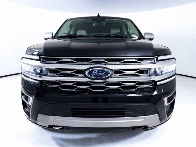 2023 Ford Expedition Platinum 4WD photo