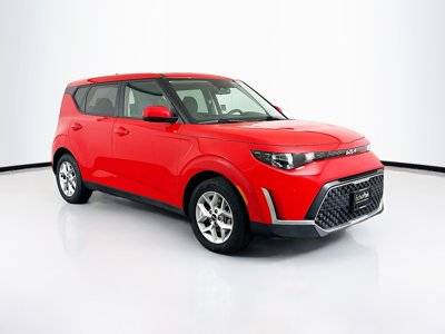 2023 Kia Soul LX FWD photo