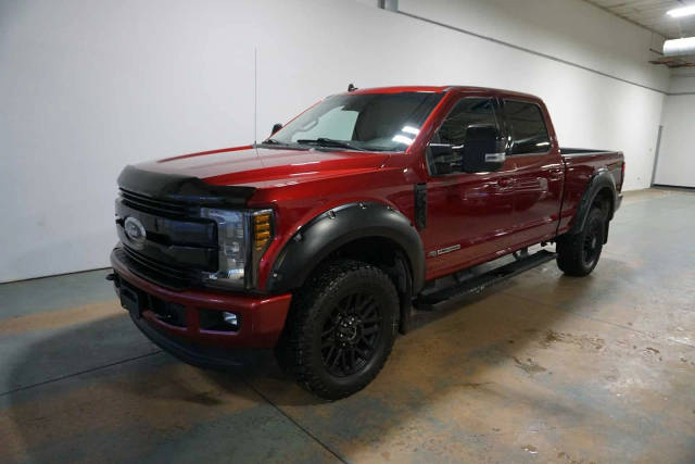 2019 Ford F-350 Super Duty LARIAT 4WD photo