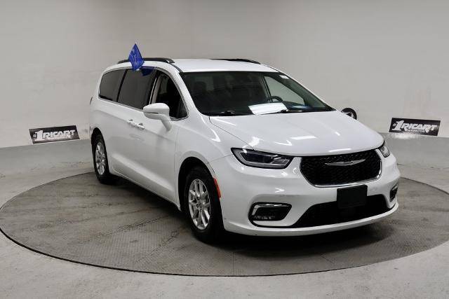 2022 Chrysler Pacifica Minivan Touring L FWD photo