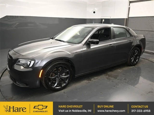 2022 Chrysler 300 Touring RWD photo