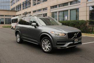 2016 Volvo XC90 T6 Momentum AWD photo