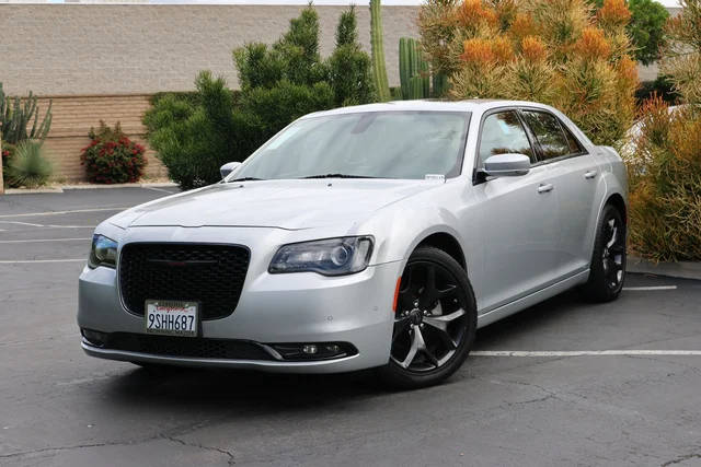 2023 Chrysler 300 300S RWD photo