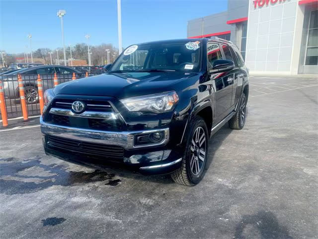 2023 Toyota 4Runner Limited 4WD photo