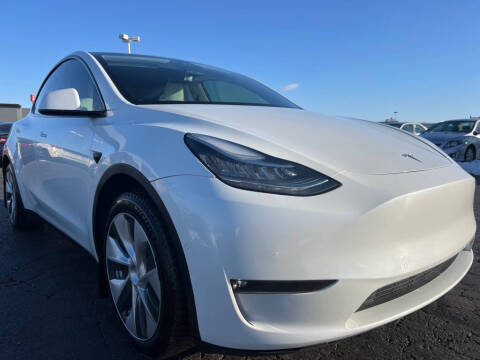 2021 Tesla Model Y Long Range AWD photo