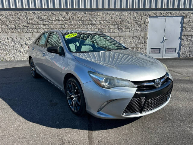 2016 Toyota Camry XSE FWD photo