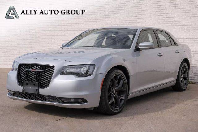 2022 Chrysler 300 300S RWD photo