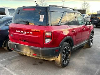 2021 Ford Bronco Sport Outer Banks 4WD photo