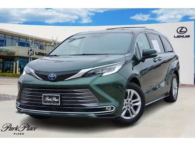 2021 Toyota Sienna Limited AWD photo