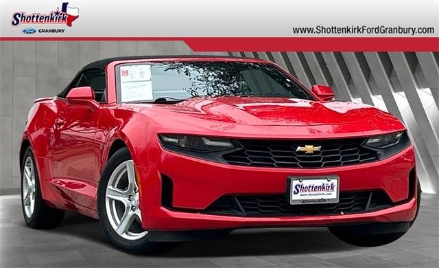 2020 Chevrolet Camaro 1LT RWD photo