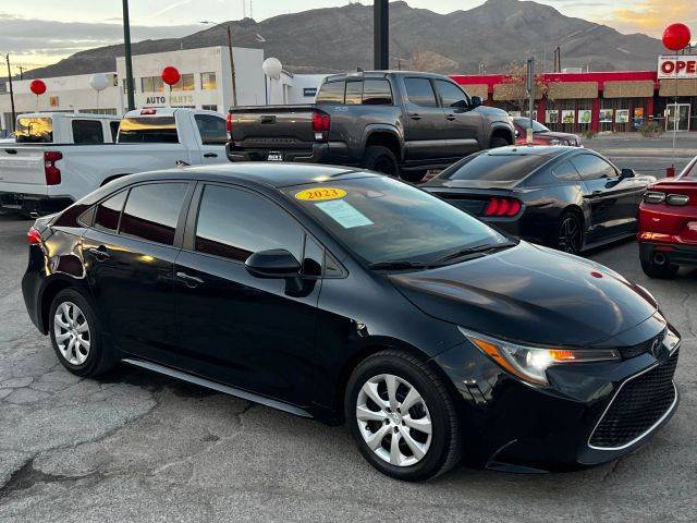 2023 Toyota Corolla LE FWD photo