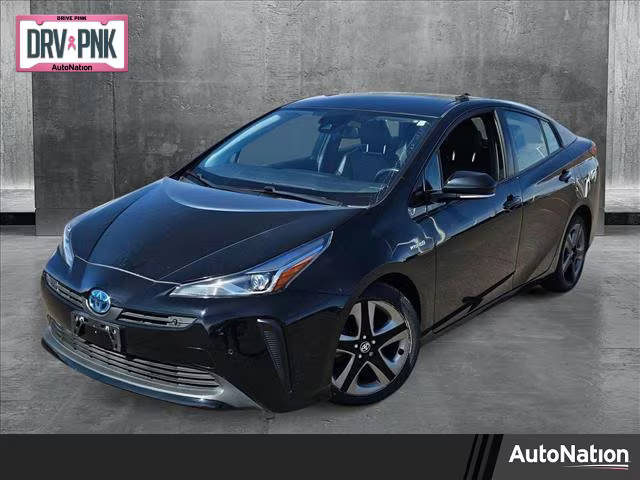 2020 Toyota Prius XLE FWD photo