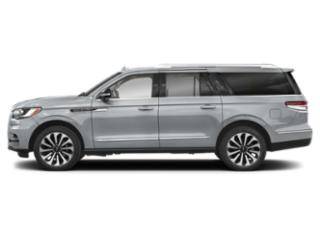 2022 Lincoln Navigator L Standard 4WD photo