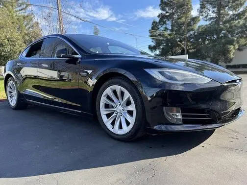 2018 Tesla Model X  AWD photo