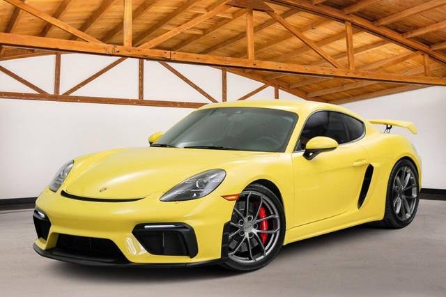 2021 Porsche Cayman GT4 RWD photo