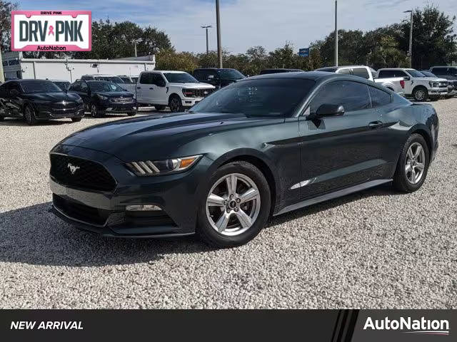 2015 Ford Mustang V6 RWD photo