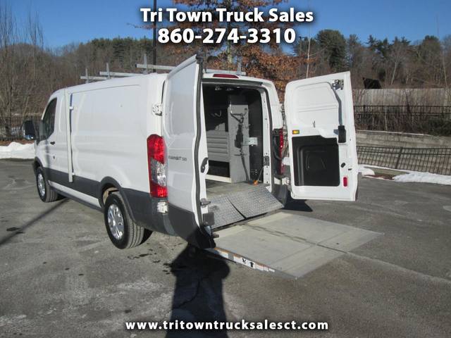 2018 Ford Transit Van  RWD photo