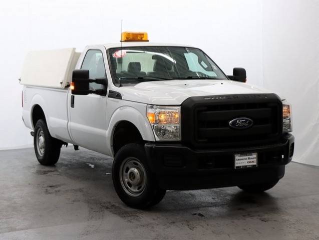 2016 Ford F-350 Super Duty XL 4WD photo