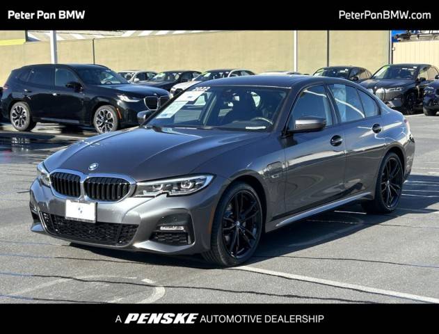 2022 BMW 3 Series 330e RWD photo