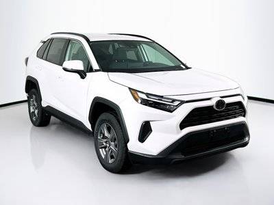 2022 Toyota RAV4 XLE FWD photo