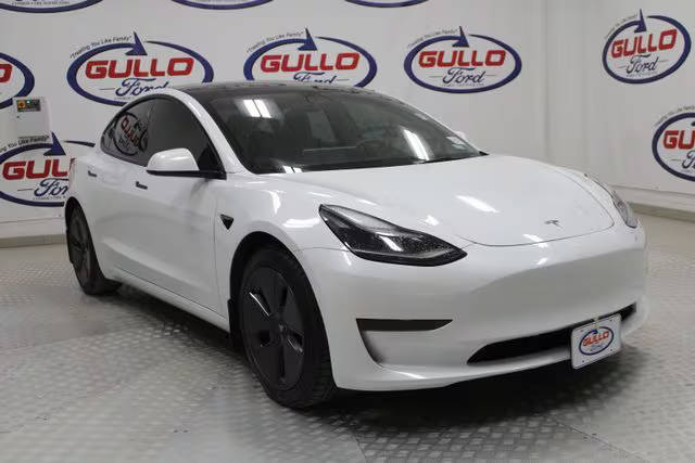 2021 Tesla Model 3 Standard Range Plus RWD photo