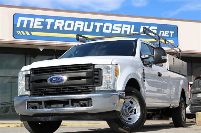 2017 Ford F-250 Super Duty XL RWD photo