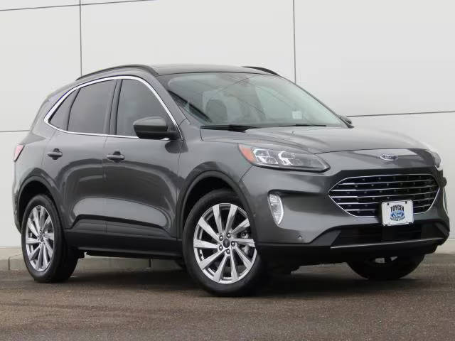 2022 Ford Escape Titanium AWD photo