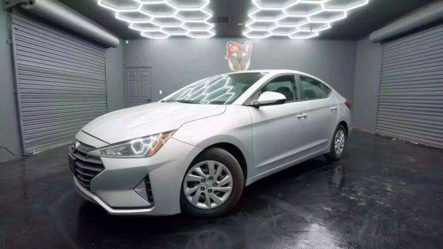 2019 Hyundai Elantra SE FWD photo