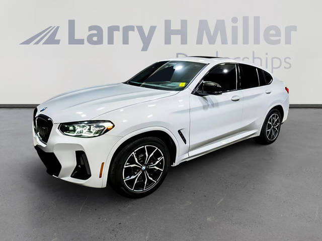 2023 BMW X4 M40i AWD photo