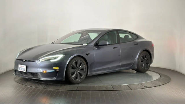 2022 Tesla Model S  AWD photo