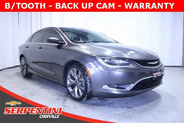 2016 Chrysler 200 Limited FWD photo