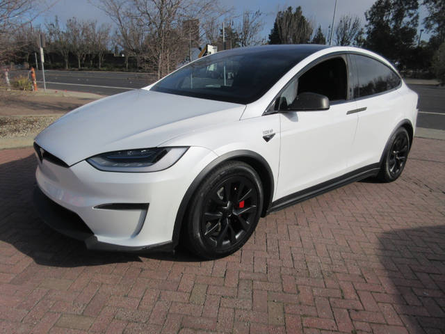 2023 Tesla Model X Standard Range AWD photo