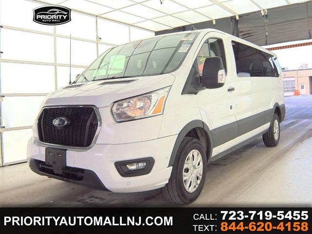 2022 Ford Transit Passenger Wagon XLT RWD photo