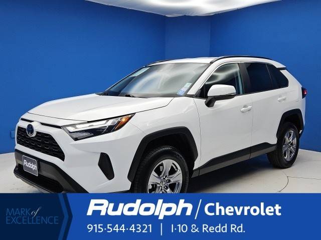 2023 Toyota RAV4 XLE FWD photo