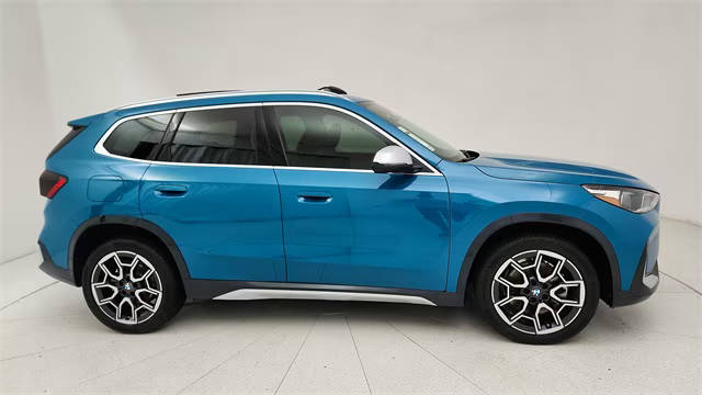 2023 BMW X1 xDrive28i AWD photo