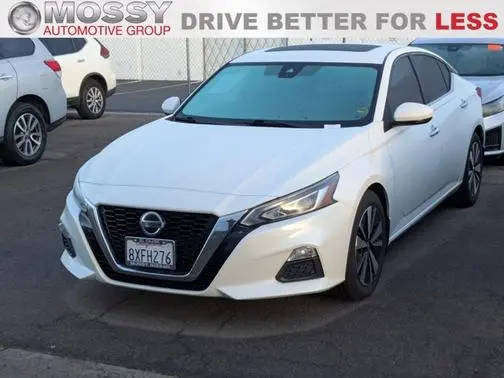 2021 Nissan Altima 2.5 SV FWD photo