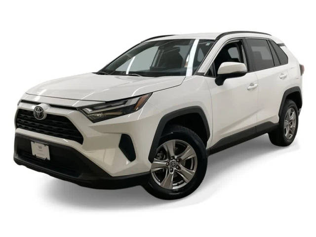 2022 Toyota RAV4 XLE AWD photo