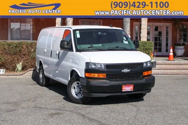 2019 Chevrolet Express Cargo  RWD photo