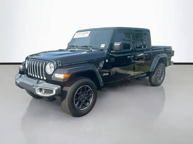 2023 Jeep Gladiator Overland 4WD photo