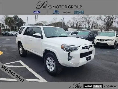 2023 Toyota 4Runner SR5 RWD photo