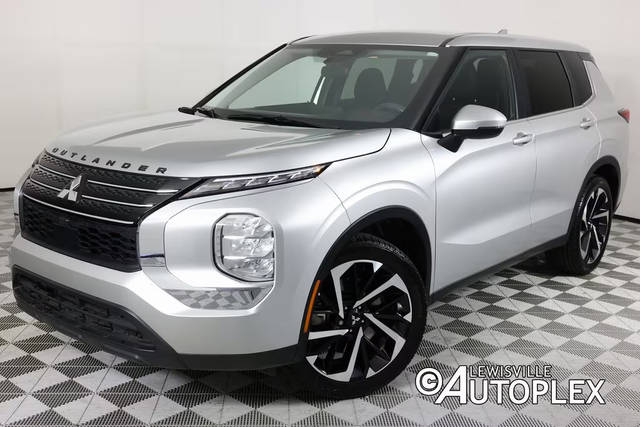 2022 Mitsubishi Outlander ES FWD photo