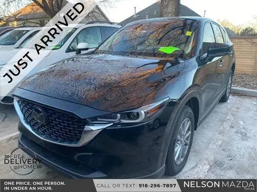 2022 Mazda CX-5 2.5 S Preferred Package AWD photo