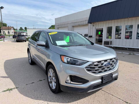 2022 Ford Edge Titanium AWD photo