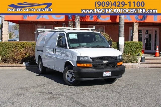 2019 Chevrolet Express Cargo  RWD photo