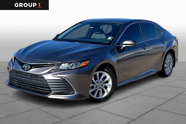 2023 Toyota Camry LE FWD photo