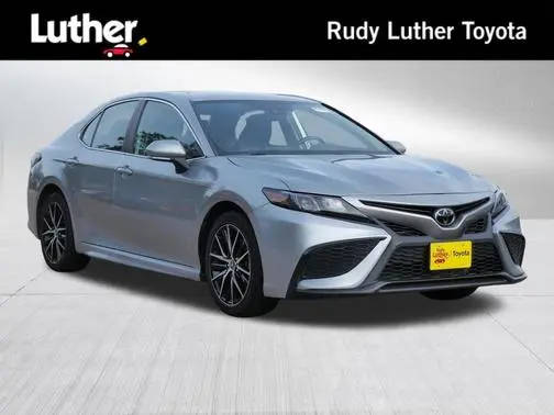 2023 Toyota Camry SE FWD photo