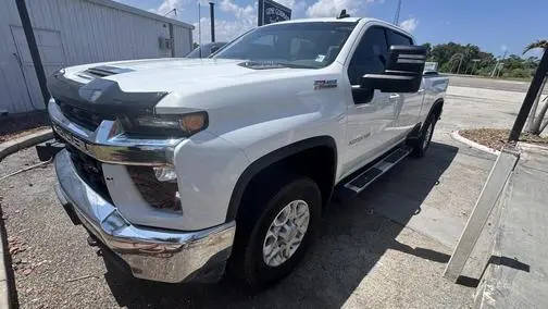 2023 Chevrolet Silverado 2500HD LT 4WD photo