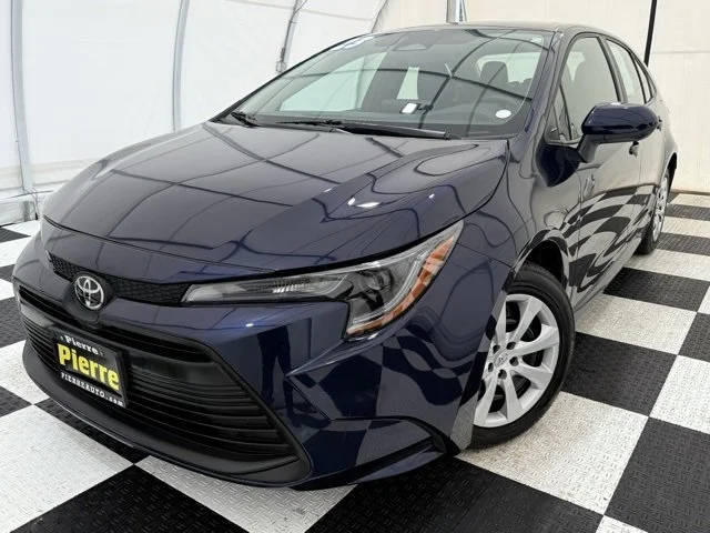 2023 Toyota Corolla LE FWD photo