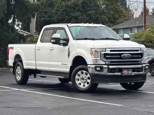 2021 Ford  LARIAT 4WD photo
